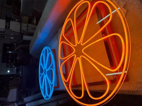 Letrero flexible de neón LED con diseño floral, letrero LED a todo color
